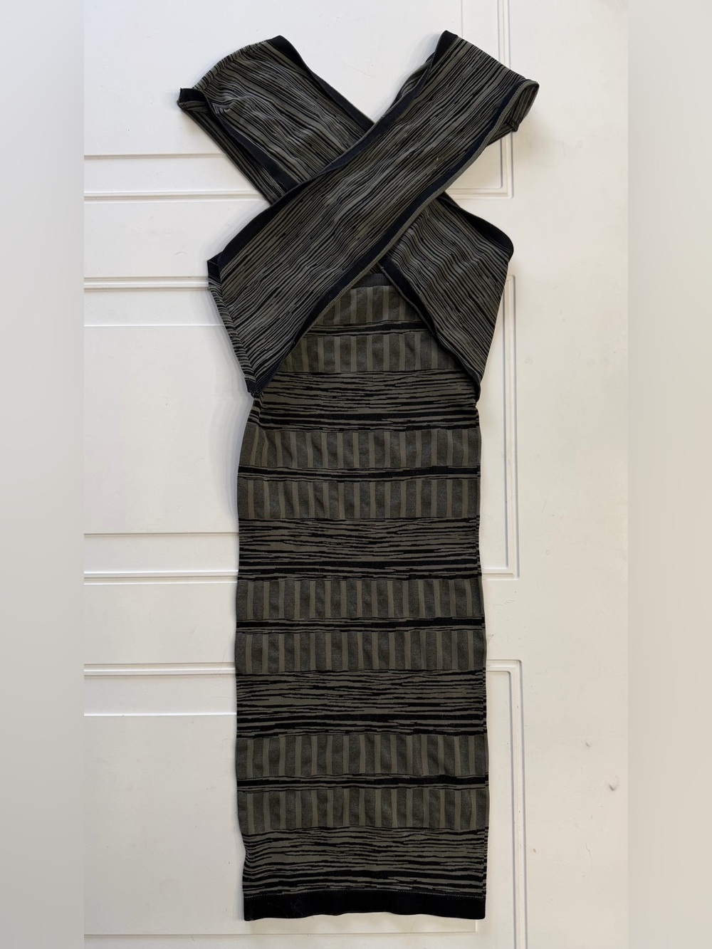 Intimately Free People Women Sz XS/S Green Geometric Cross Strap Stretch Dress - Picture 5 of 5